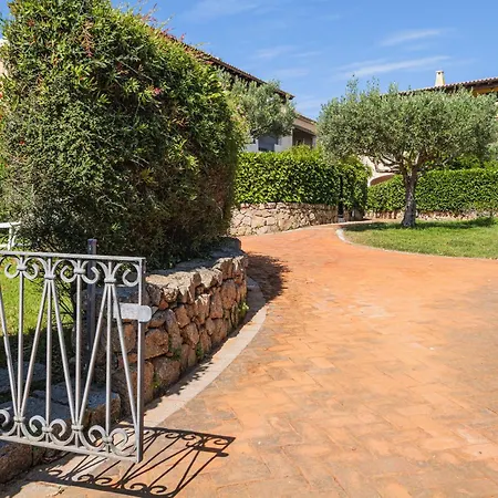 Feriehus Estate In Famiglia Tra Sole E Mare Porto San Paolo (Sardinia)